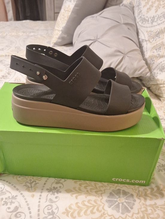 CROCS Shoes - CROCS  Brooklyn Women's Black Strappy Platform Sandal with Brown Sole